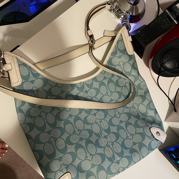 coach bag 75% new - Picture 2 of 3